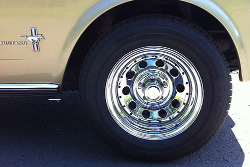 Ford Mustang 1965 - US car Oldtimer mieten 